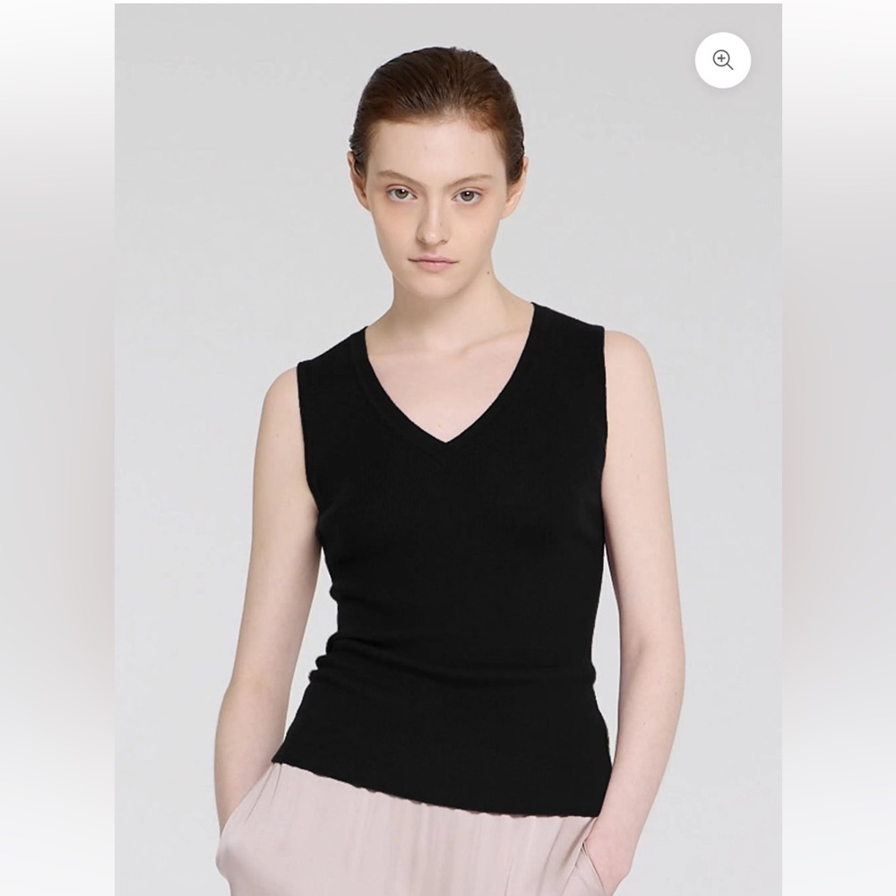 SALON SEPTIÈME PARIS cashmere v-neck sleeveless sweater